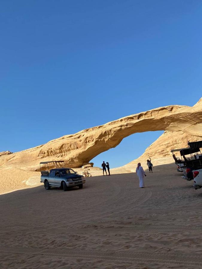 Abdullah Luxury Camp Appartement Wadi Rum Buitenkant foto
