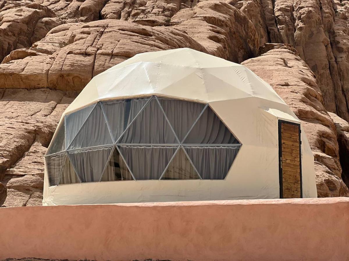 Abdullah Luxury Camp Appartement Wadi Rum Buitenkant foto