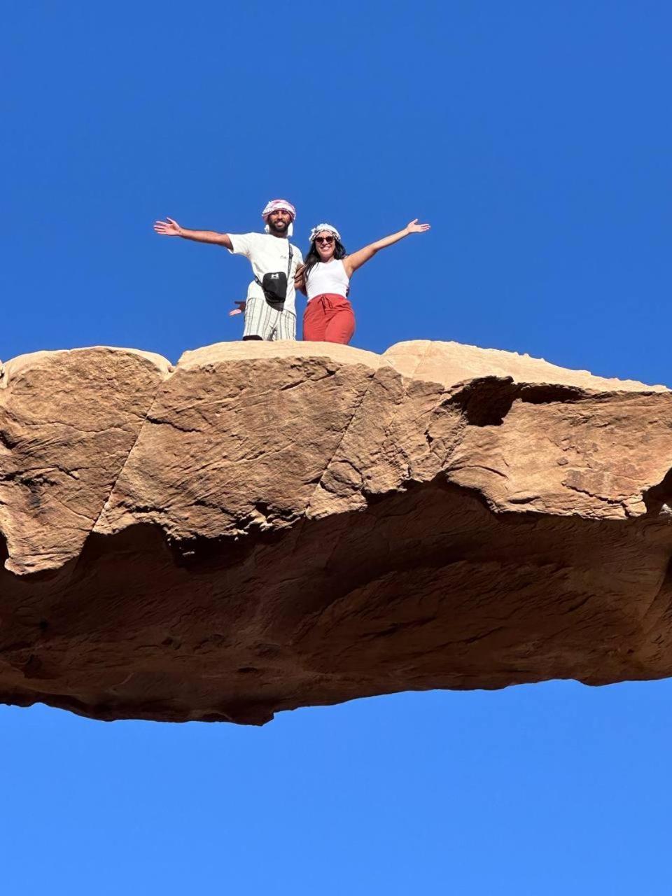 Abdullah Luxury Camp Appartement Wadi Rum Buitenkant foto