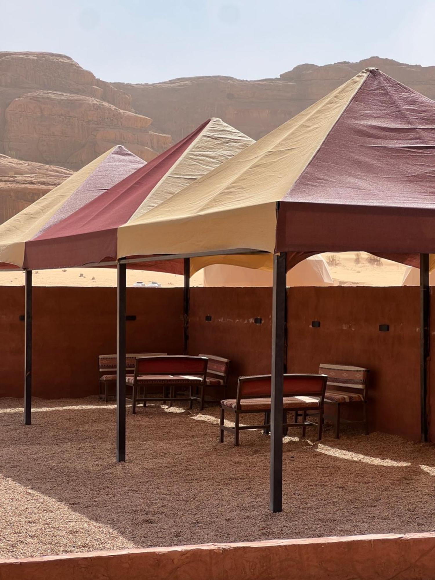 Abdullah Luxury Camp Appartement Wadi Rum Buitenkant foto